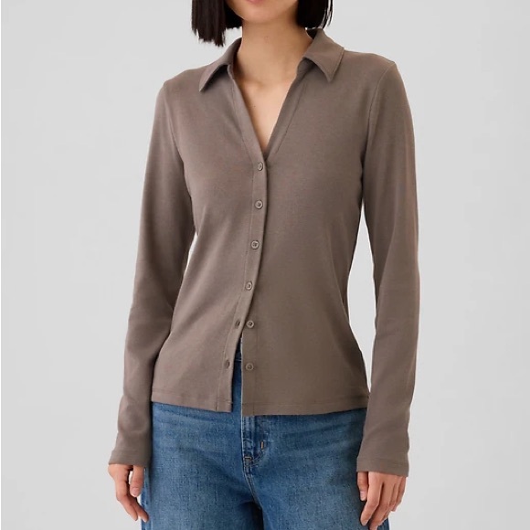 GAP Modern Button-Down Shirt - Picture 1 of 1